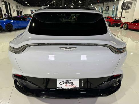 Used 2021 Aston Martin DBX image 6