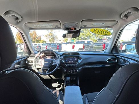 Certified 2023 Chevrolet TrailBlazer LT w/ Convenience Package image 25