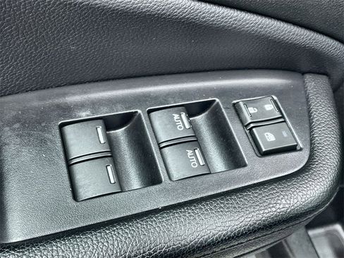 Used 2019 Honda Pilot EX-L image 12