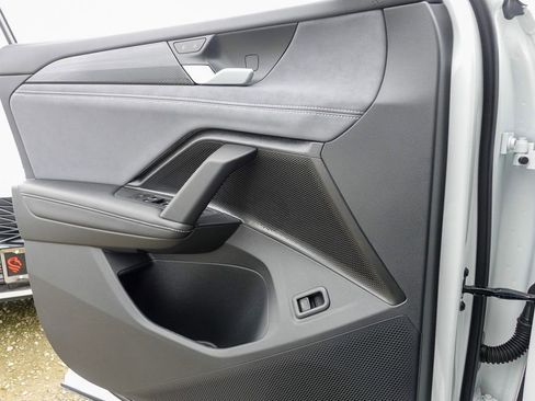 New 2026 Volkswagen Tiguan SE R-Line image 14