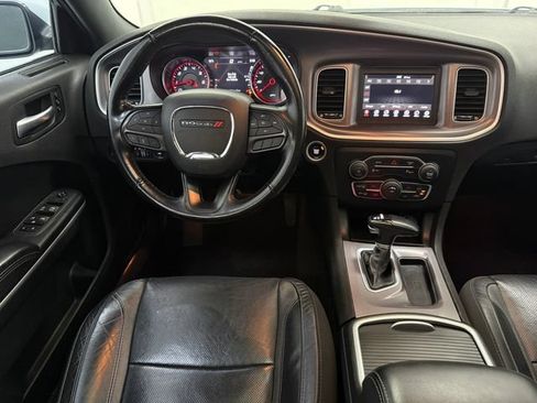Used 2022 Dodge Charger SXT w/ Leather Interior Group RWD image 30