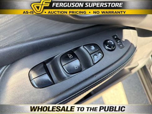 Used 2016 Nissan Murano S AWD/4WD image 17