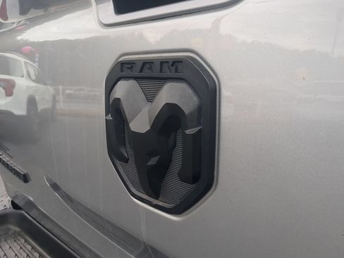 Used 2022 RAM 1500 Laramie AWD/4WD image 28