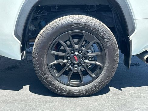 Used 2023 Toyota Tundra Limited w/ TRD Off-Road Package AWD/4WD image 17