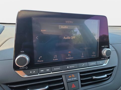 Used 2022 Nissan Altima 2.5 SV w/ SV Premium Package FWD image 21
