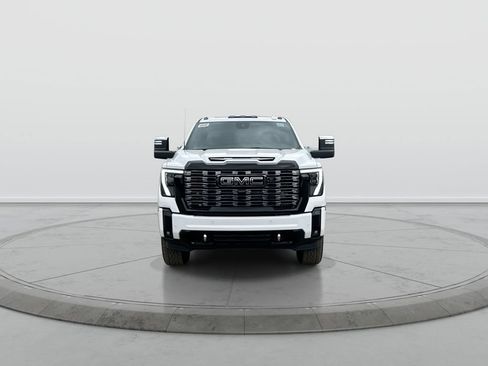New 2026 GMC Sierra 3500 Denali Ultimate AWD/4WD image 3