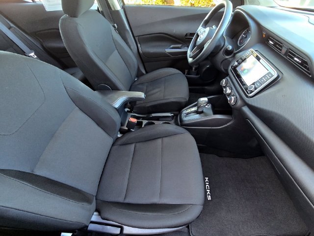 Used 2025 Nissan Kicks Play S FWD image 19
