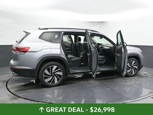 Used 2024 Volkswagen Atlas SE AWD/4WD image 35