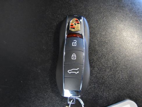 Certified 2024 Porsche Macan GTS image 45