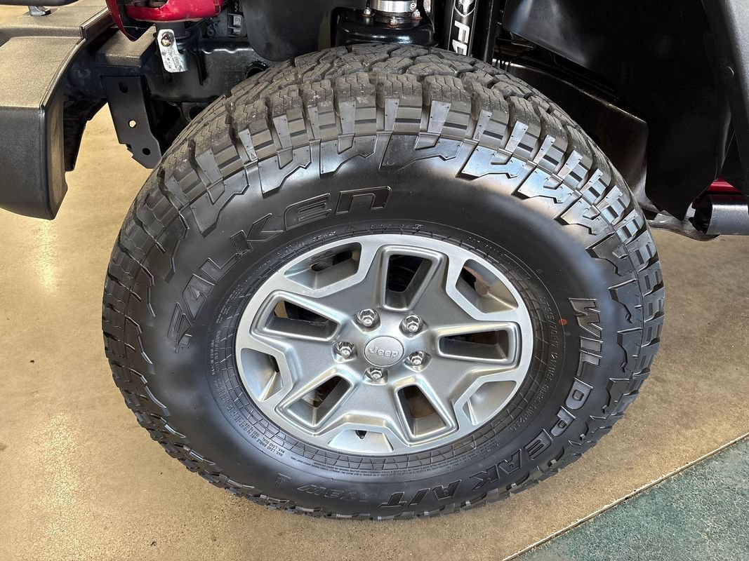 Used 2013 Jeep Wrangler Rubicon w/ PWR Convenience Group AWD/4WD image 28