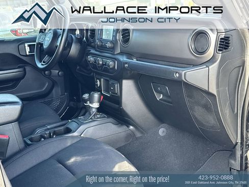 Used 2021 Jeep Gladiator Sport image 36