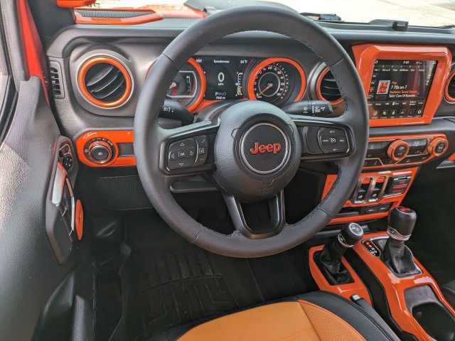 Used 2023 Jeep Wrangler Sport AWD/4WD image 16