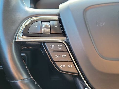 Certified 2023 Lincoln Nautilus Reserve w/ Monochromatic Package AWD/4WD image 17