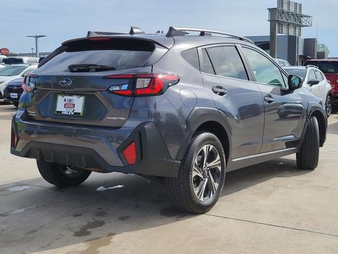 Certified 2025 Subaru Crosstrek 2.0i Premium image 4