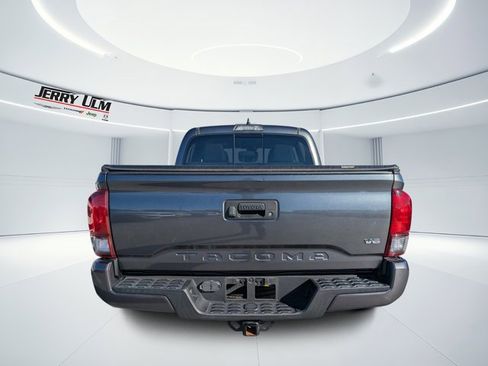 Used 2022 Toyota Tacoma SR5 image 4