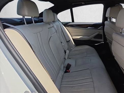 Used 2018 BMW M550i xDrive AWD/4WD image 18