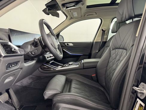 Used 2026 BMW X7 xDrive40i AWD/4WD image 4