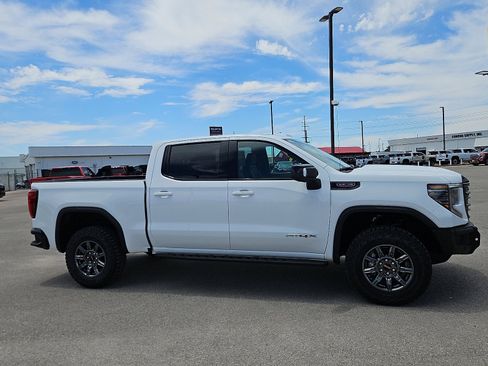 New 2026 GMC Sierra 1500 AT4X AWD/4WD image 6