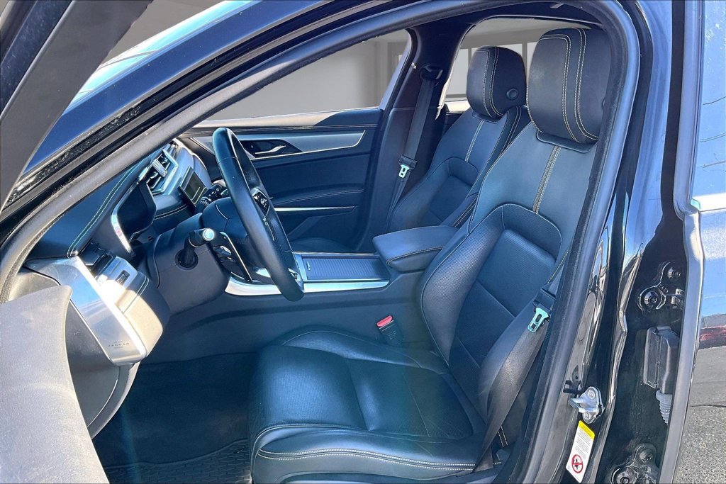 Used 2023 Jaguar XF R-Dynamic SE AWD/4WD image 25