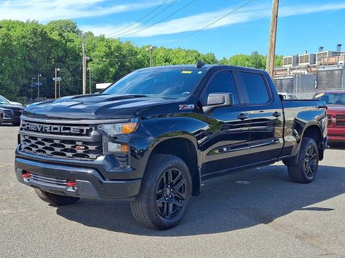 Used 2022 Chevrolet Silverado 1500 Custom Trail Boss AWD/4WD image 3