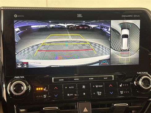 Used 2021 Toyota Highlander Platinum image 30