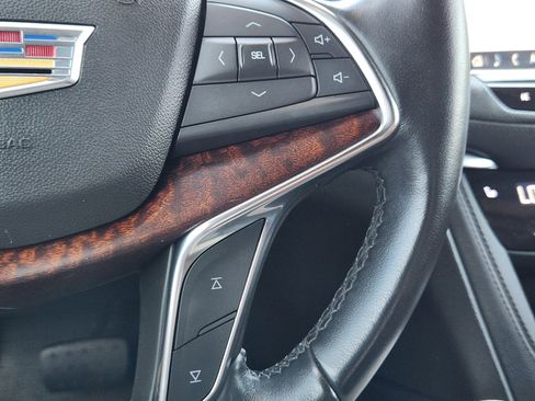 Used 2021 Cadillac XT5 Premium Luxury FWD image 24