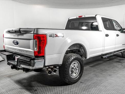 Used 2019 Ford F250 XL w/ Power Equipment Group AWD/4WD image 8