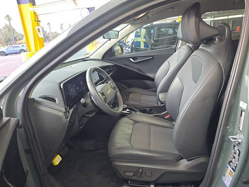 Used 2024 Kia Niro Wind FWD image 9