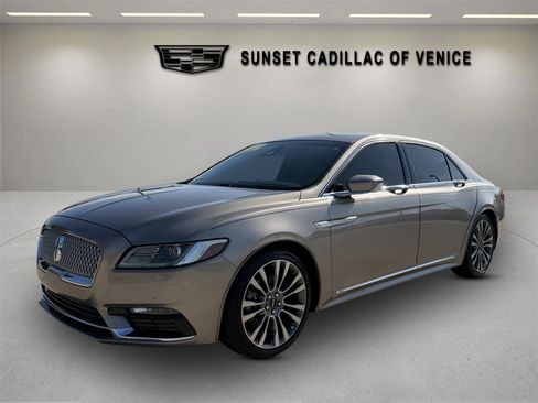Used 2020 Lincoln Continental w/ Premium Package image 7
