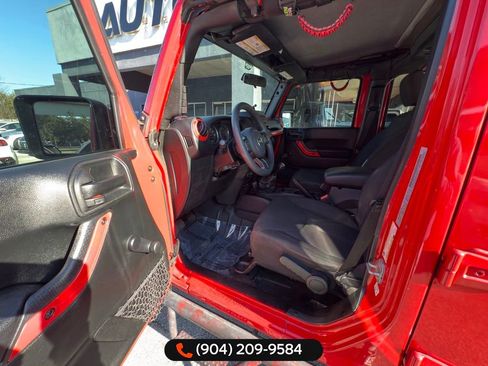 Used 2018 Jeep Wrangler Unlimited Sport image 25