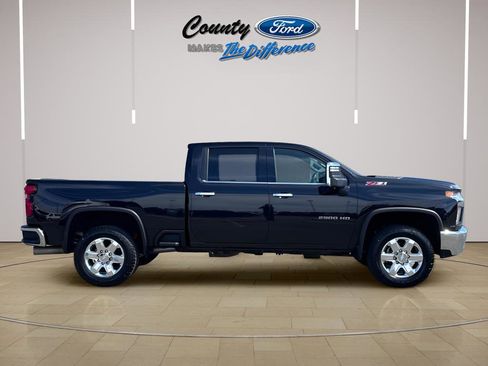 Used 2020 Chevrolet Silverado 2500 LTZ w/ LTZ Premium Package image 24