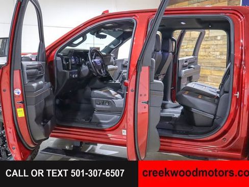 Used 2024 GMC Sierra 2500 AT4 w/ AT4 Premium Plus Package AWD/4WD image 39