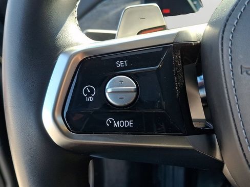 Used 2025 BMW 760i xDrive w/ Executive Package AWD/4WD image 23