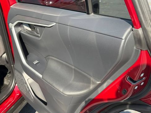Used 2025 Toyota RAV4 LE AWD/4WD image 34