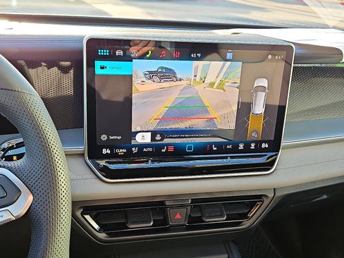 New 2026 Volkswagen Tiguan SE R-Line image 16