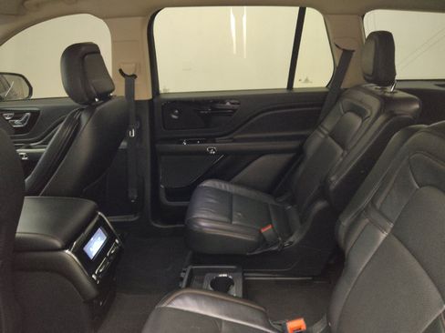 Used 2020 Lincoln Aviator Reserve image 18