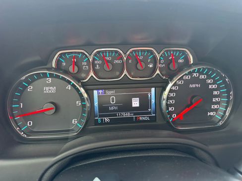 Used 2020 GMC Yukon XL SLT AWD/4WD image 11
