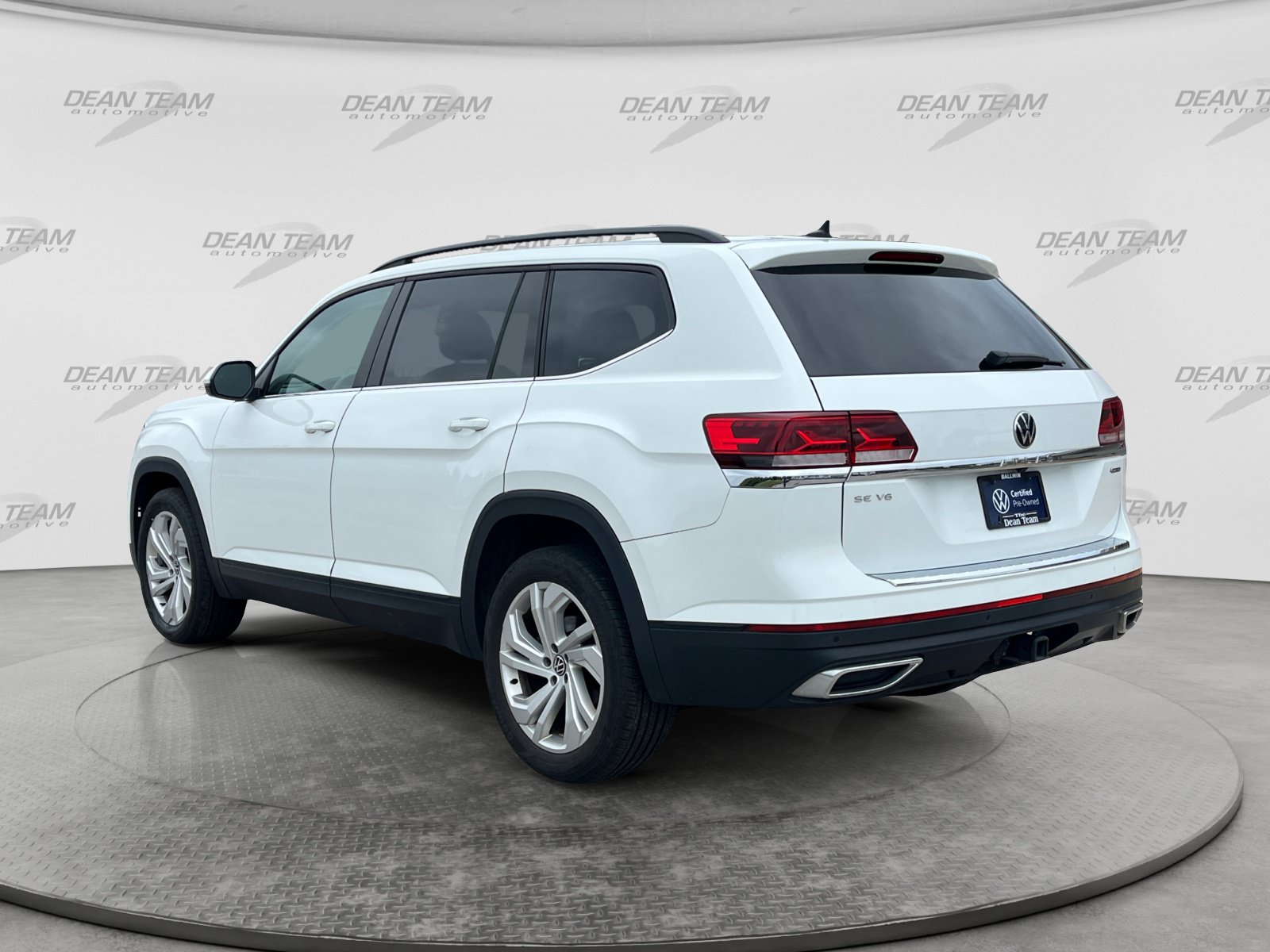Certified 2023 Volkswagen Atlas SE w/ Panoramic Sunroof Package AWD/4WD image 6
