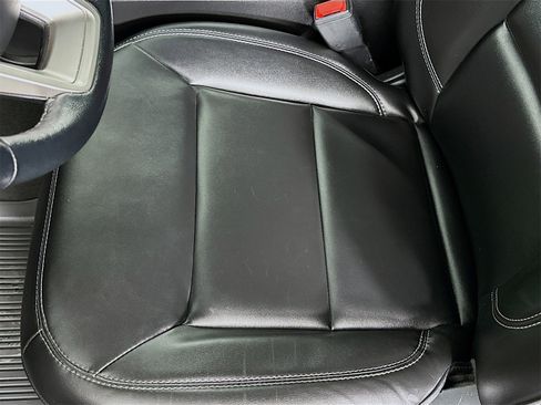 Used 2023 Ford Explorer XLT w/ Equipment Group 202A image 18