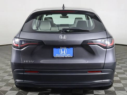 Used 2024 Honda HR-V LX image 9