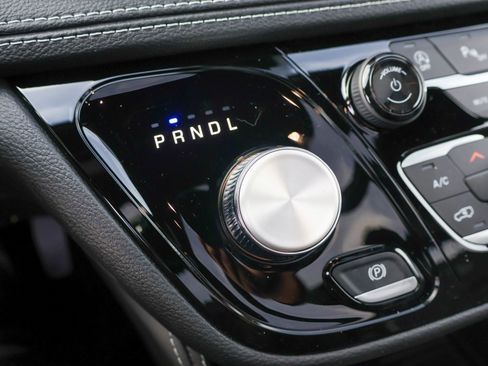 New 2026 Chrysler Pacifica Limited image 26