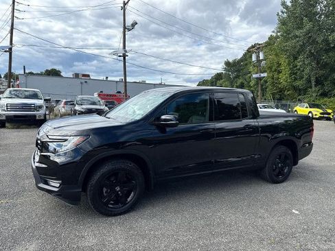 Used 2023 Honda Ridgeline Black Edition image 3