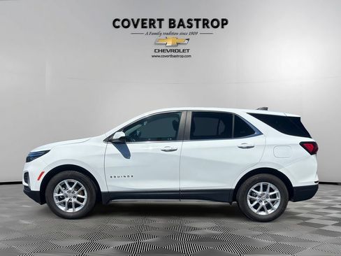 Used 2023 Chevrolet Equinox LT image 3