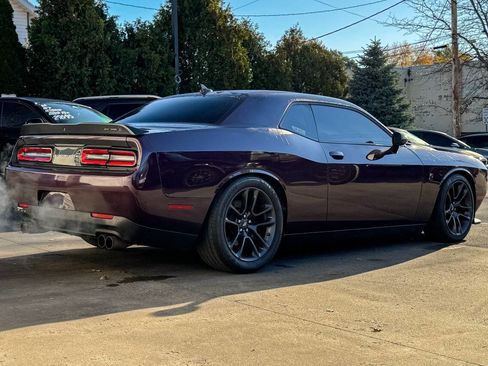Used 2022 Dodge Challenger R/T Scat Pack w/ Shaker Package image 3