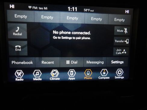 Used 2018 Jeep Renegade Latitude w/ Popular Equipment Group FWD image 14