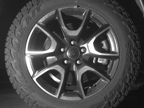 Used 2025 Jeep Compass Trailhawk AWD/4WD image 13