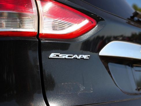 Used 2015 Ford Escape Titanium image 23