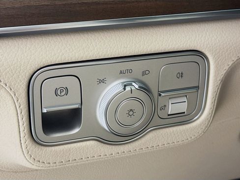New 2026 Mercedes-Benz GLE 350 4MATIC image 11