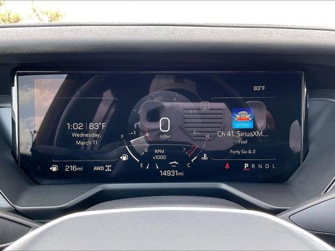 Used 2025 GMC Acadia Elevation AWD/4WD image 12