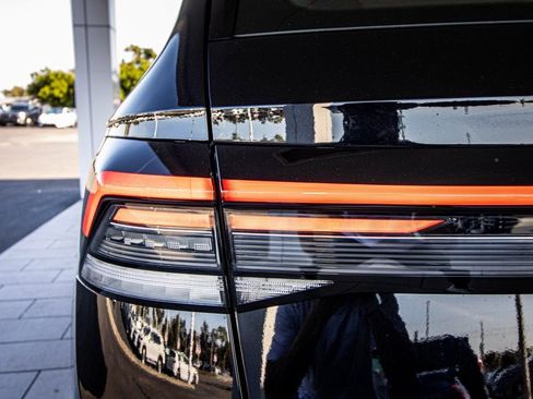 New 2026 Volkswagen Taos S image 12